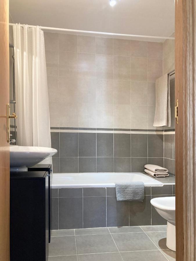 Apartamento Tarmanones エスカリリャ エクステリア 写真