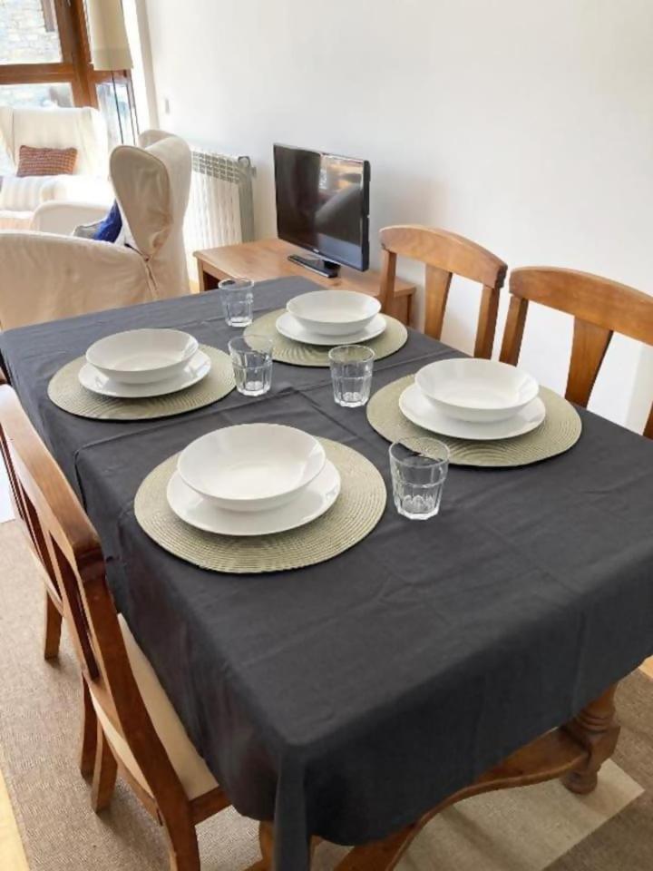 Apartamento Tarmanones エスカリリャ エクステリア 写真